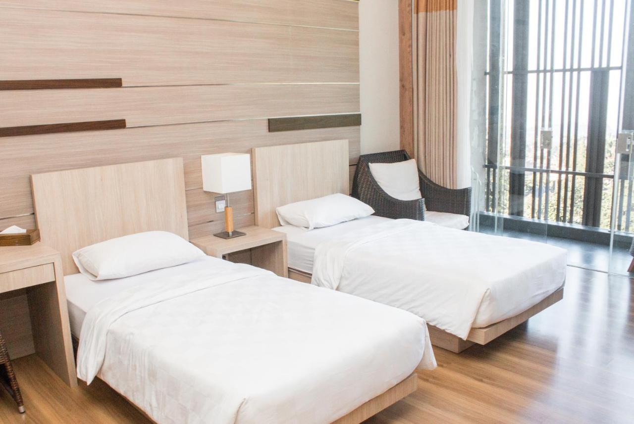 Executive Twin Room,738277300:JPEG